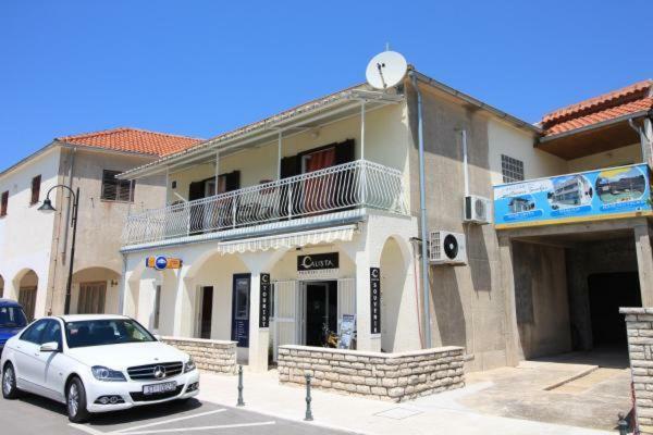 Smoljic 4+2 Apartment Primosten